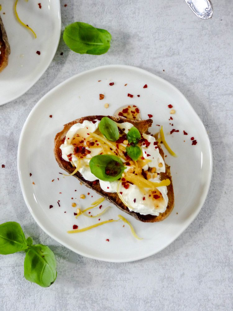 Crostini Mit Ricotta Zitrone Und Chili Honig Anna Lee EATS