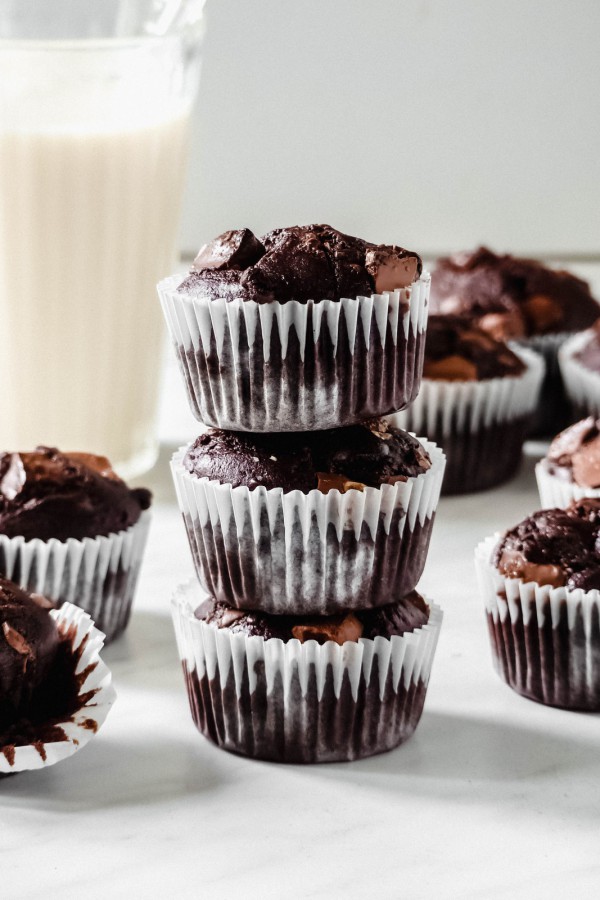 Anna_Lee_Eats_Schokoladen_Muffins
