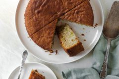 Anna_Lee_Eats_Mandelkuchen_Rhabarber_Zitrone_Rosmarin