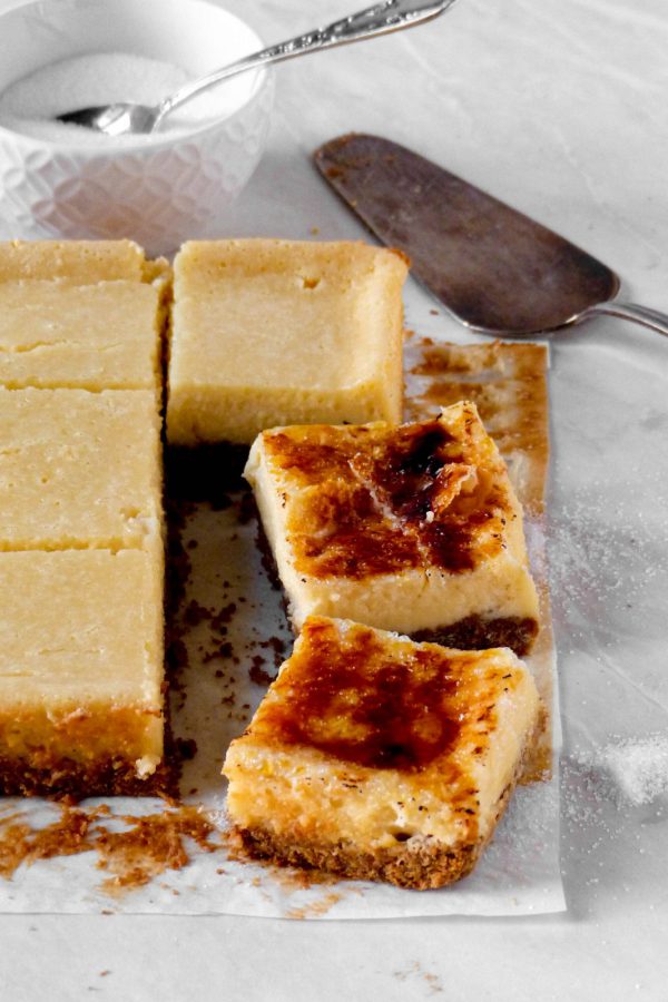 Anna_Lee_Eats_Creme_Brulee_Cheesecake