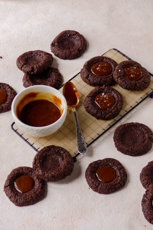 Anna_Lee_Eats_Vegane_Schokoladen_Cookies_Dattel_Karamell