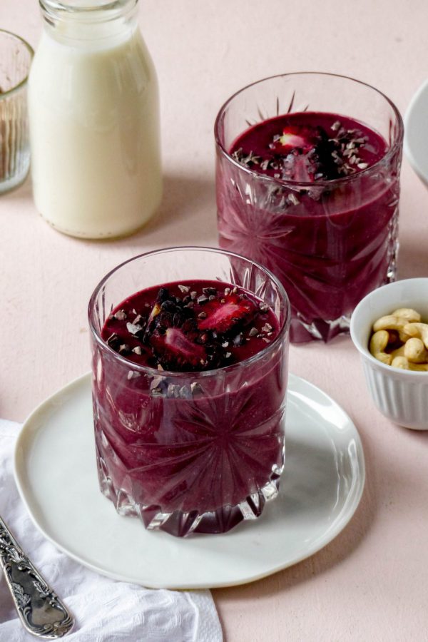Anna_Lee_Eats_Brombeer-Kakao-Smoothie