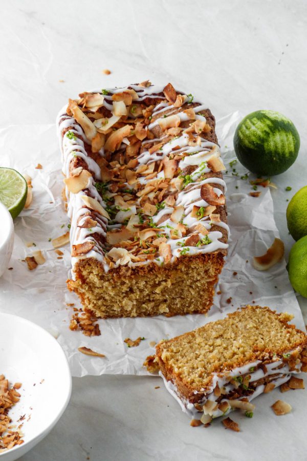 Anna Lee Eats. Limetten-Kokosnusskuchen mit Glasur Backen Vegetarisch Anna Lee Brodesser