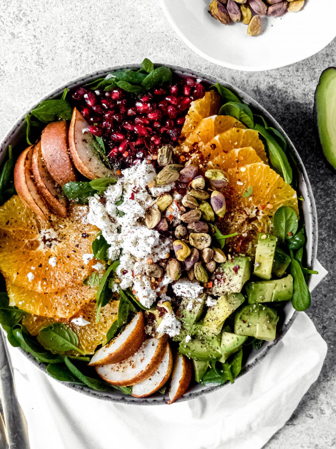 Bunter Wintersalat mit Orangen - Anna Lee EATS. Bunter Wintersalat mit Orangen - Anna Lee EATS.