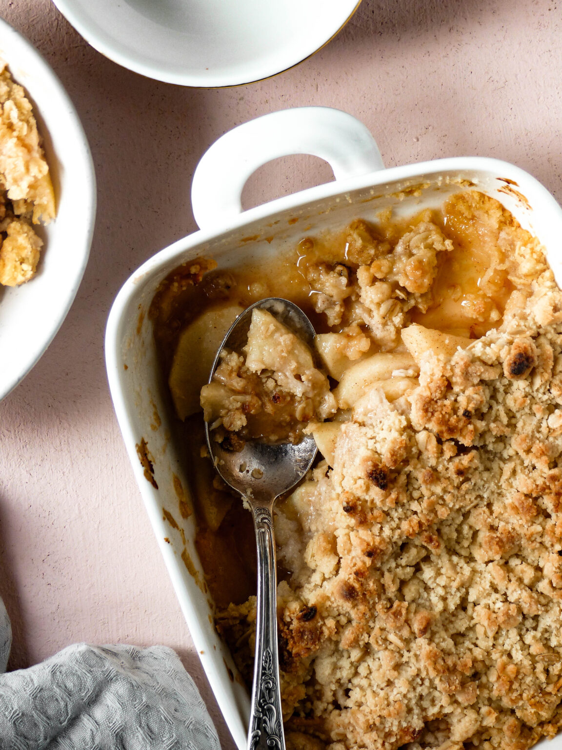 Veganer Apfel-Crumble - Anna Lee EATS.