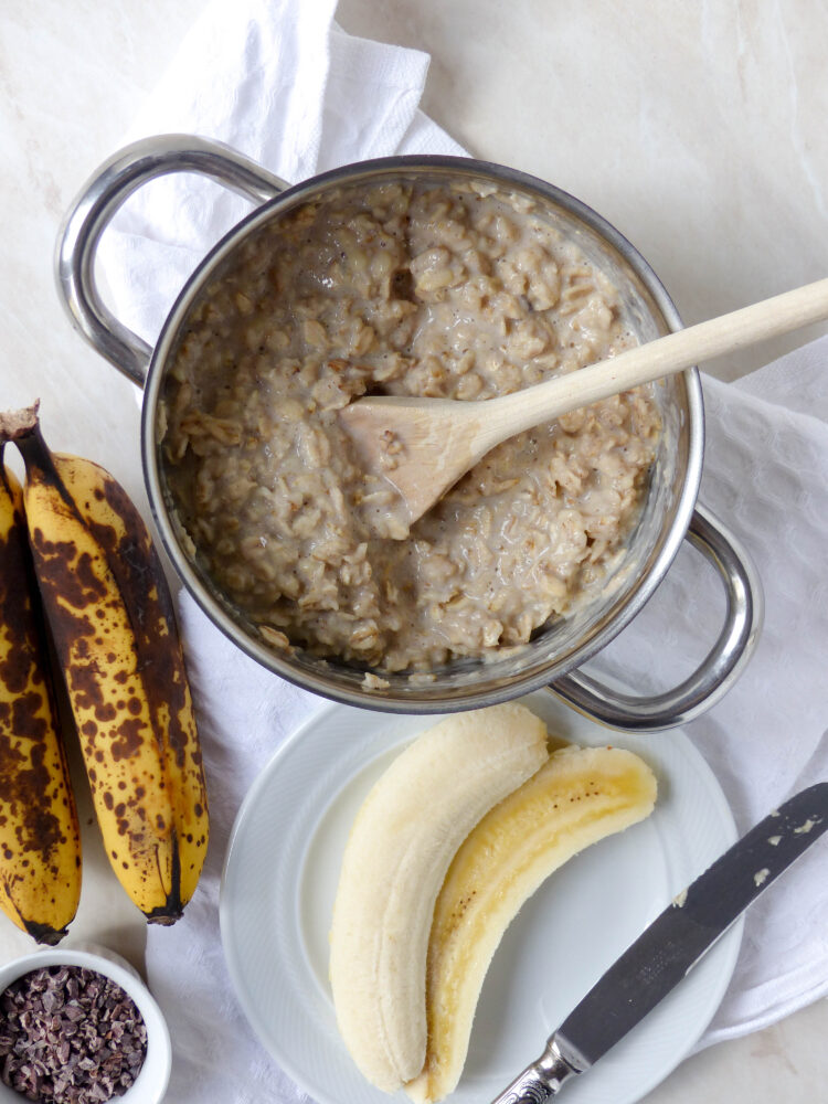 Porridge mit karamellisierter Banane - Anna Lee EATS.