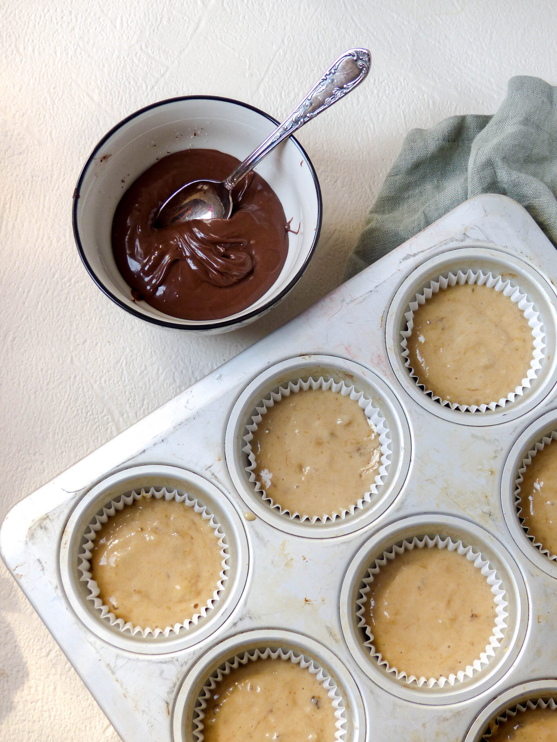 Bananen Nutella Muffins - Anna Lee EATS.
