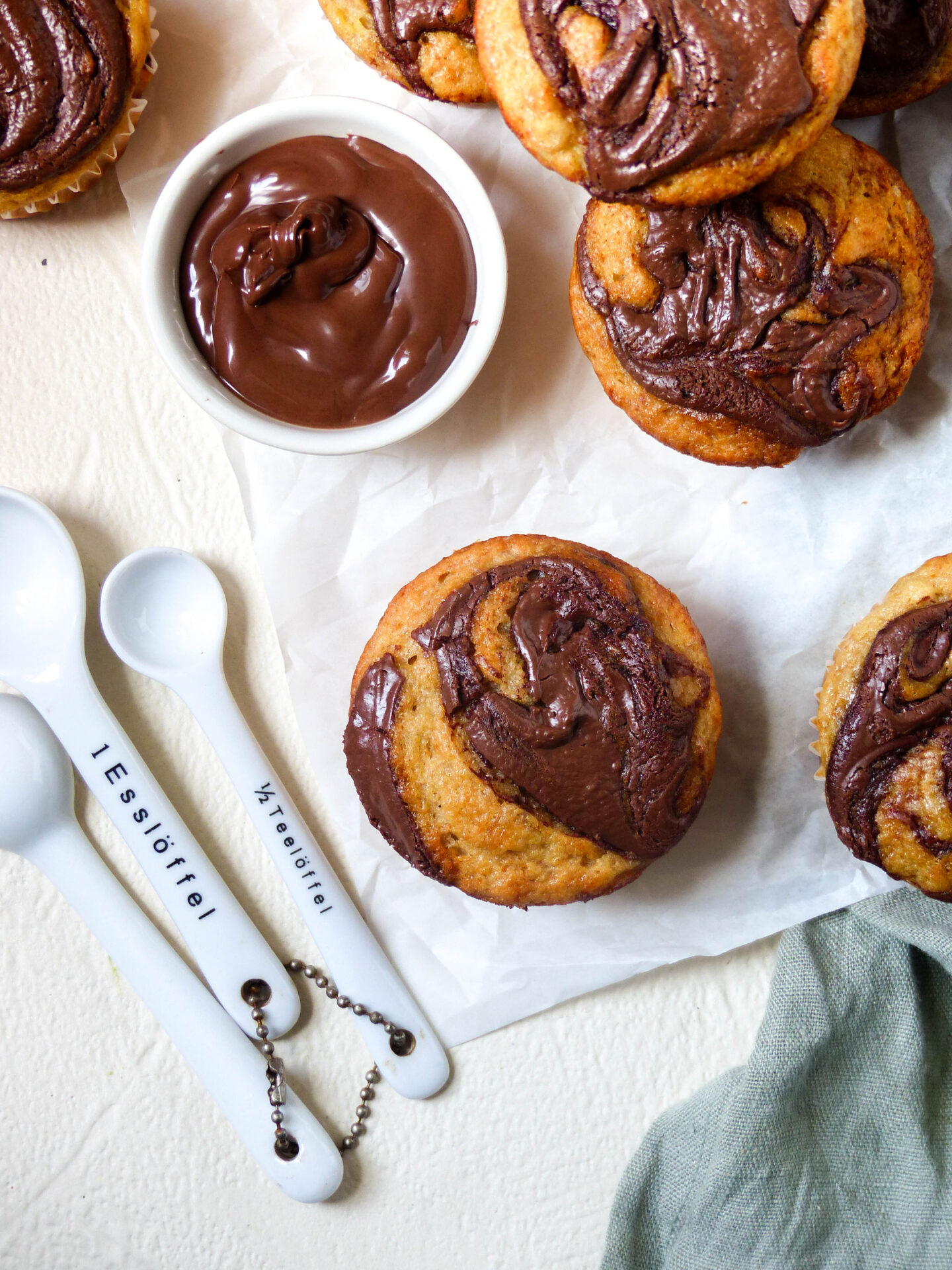 Bananen Nutella Muffins - Anna Lee EATS.